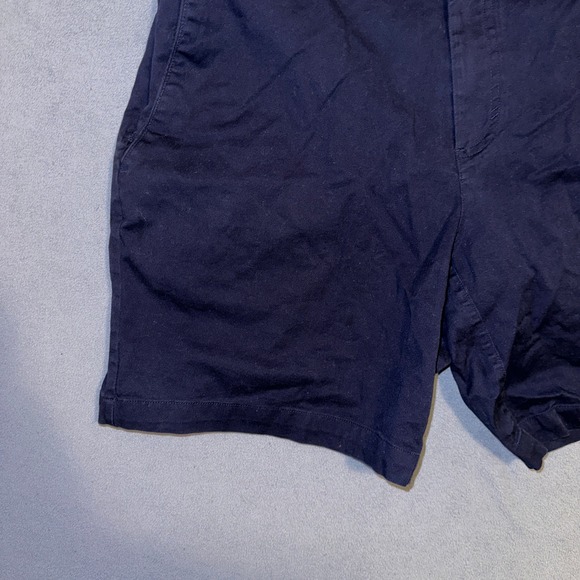 Fabletics The High Side Chino Shorts Mid-Rise Flat Front Deep Navy Mens Size 38 - Picture 4 of 11